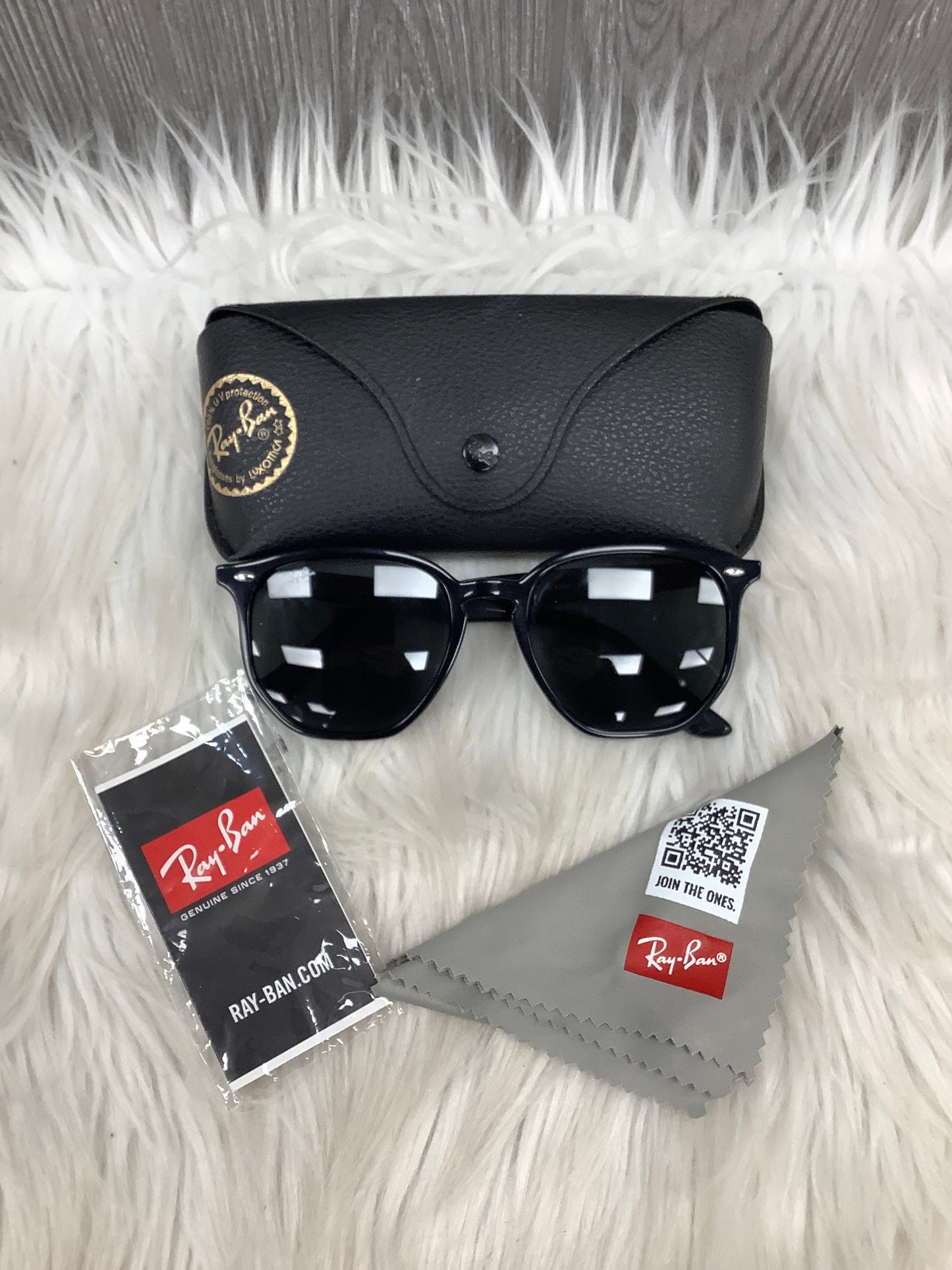 Sunglasses Designer By Ray Ban