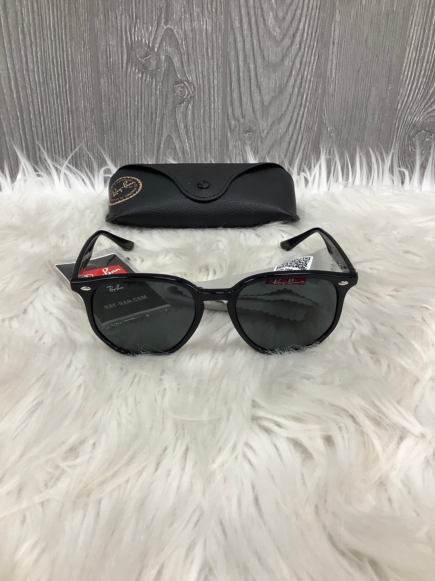 Sunglasses Designer By Ray Ban