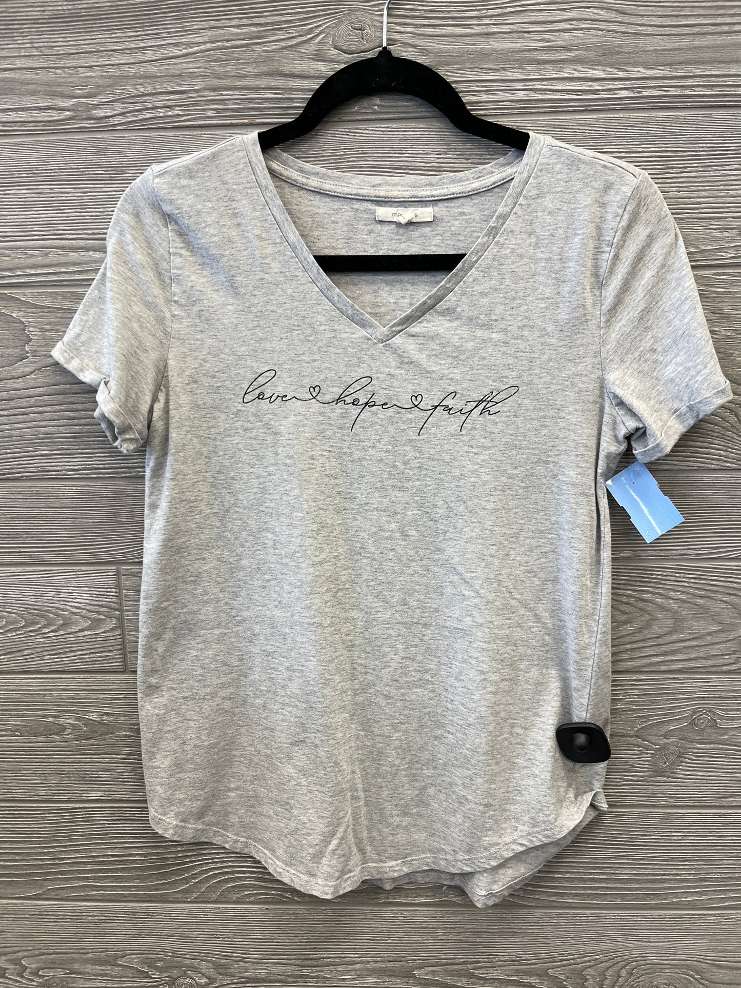 Top Short Sleeve By Maurices In Grey, Size: S