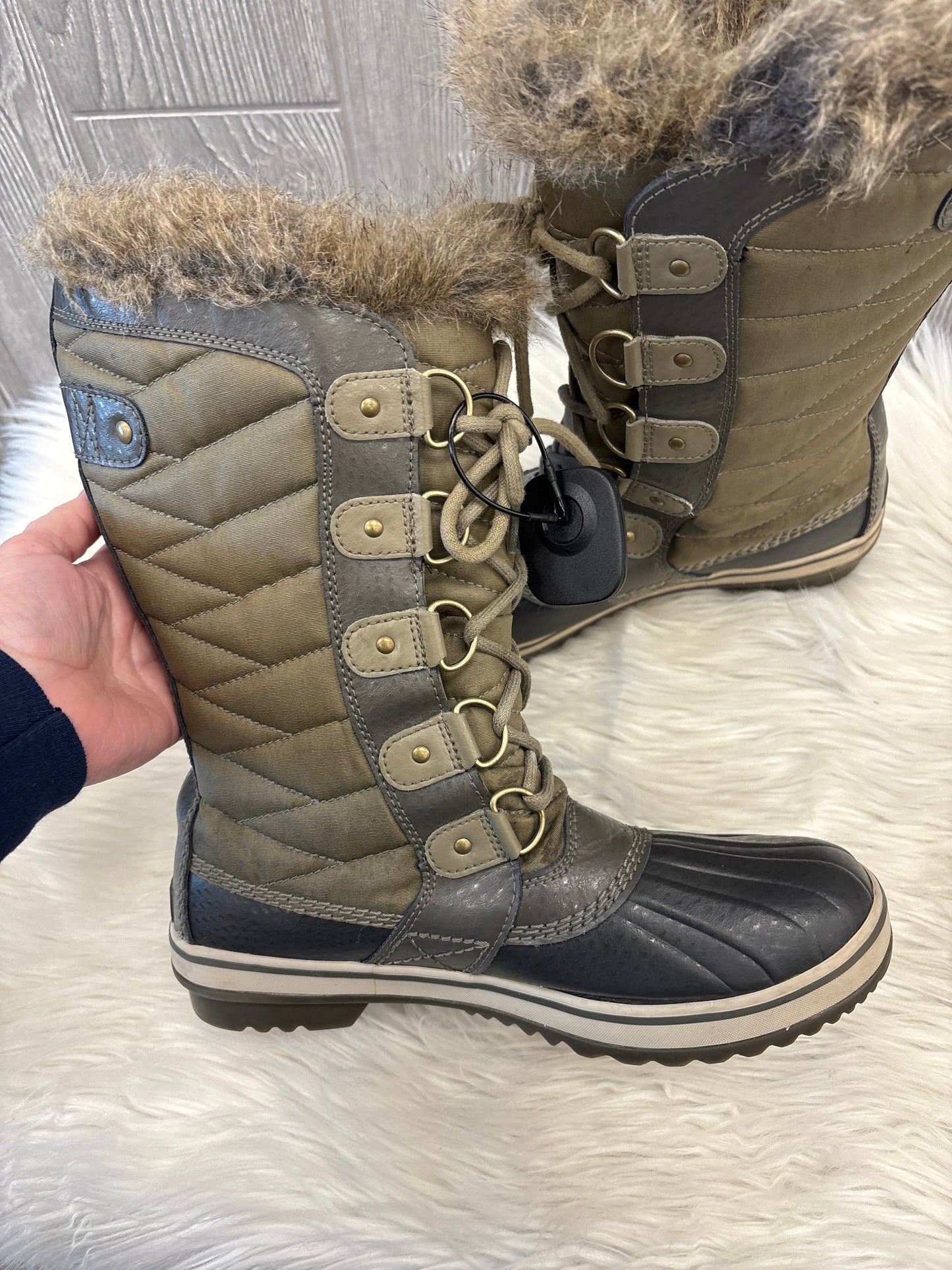 Boots Snow By Sorel In Green & Grey, Size: 8.5