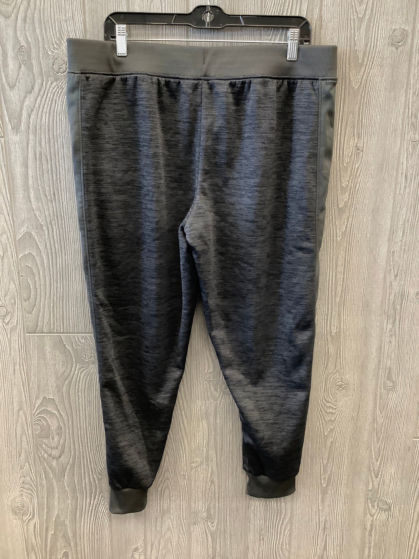 Athletic Pants By Under Armour In Grey, Size: Xl