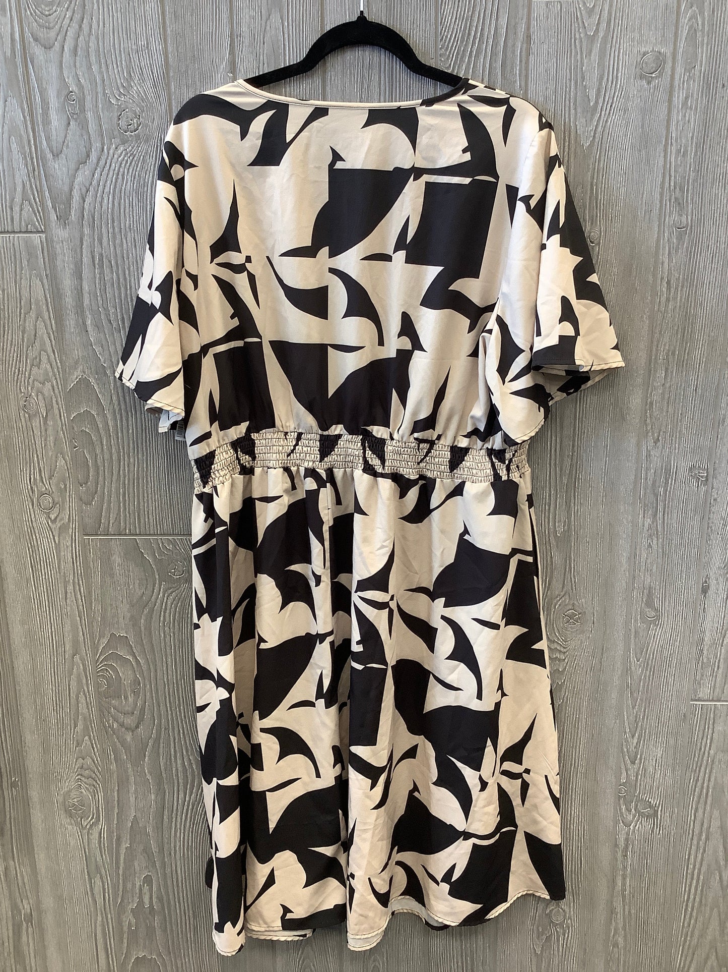 Dress Casual Midi By Clothes Mentor In Black & Cream, Size: Xxl