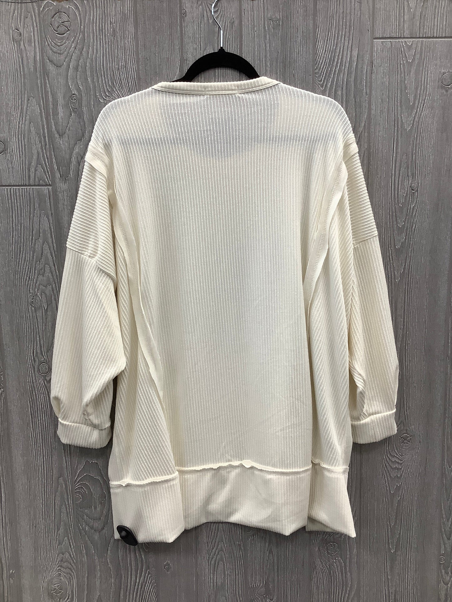 Top Long Sleeve By Clothes Mentor In Cream, Size: L