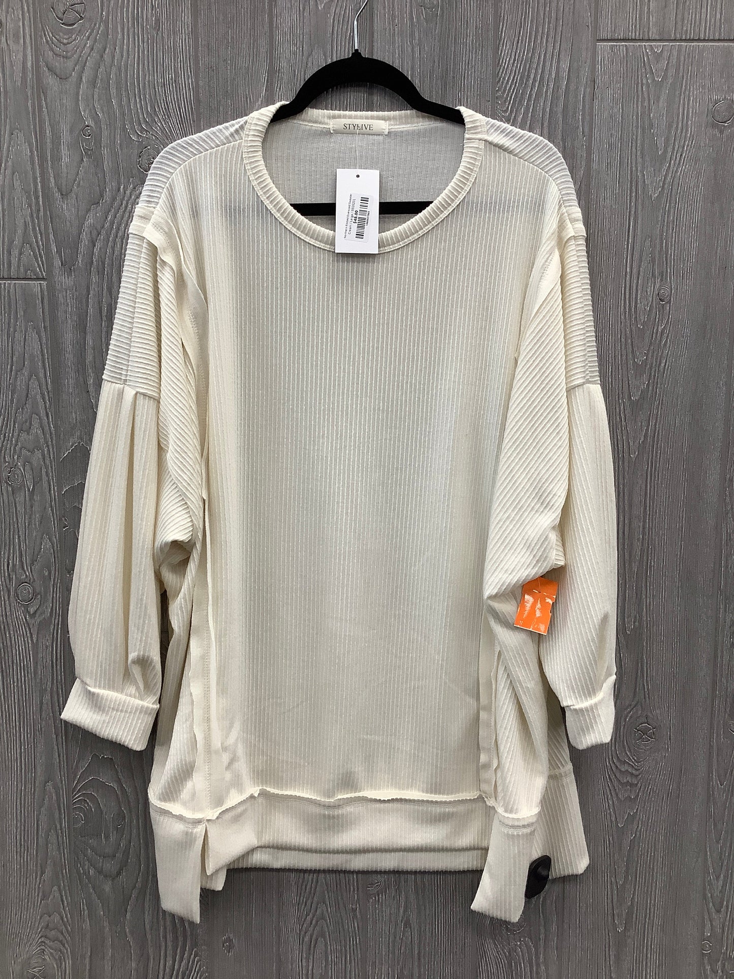 Top Long Sleeve By Clothes Mentor In Cream, Size: L