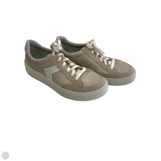 Shoes Sneakers By Dr Scholls In Tan, Size: 8