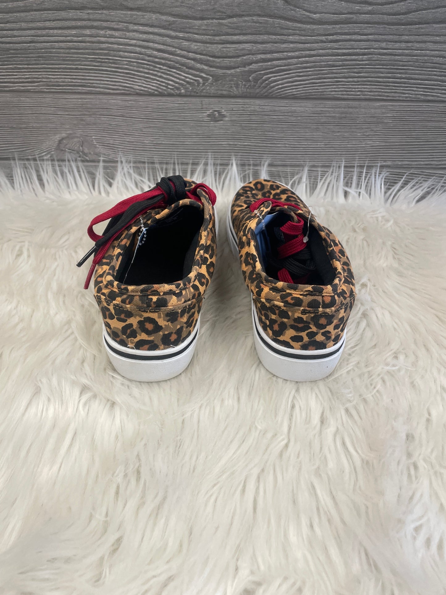 Shoes Sneakers By Faded Glory In Animal Print, Size: 8