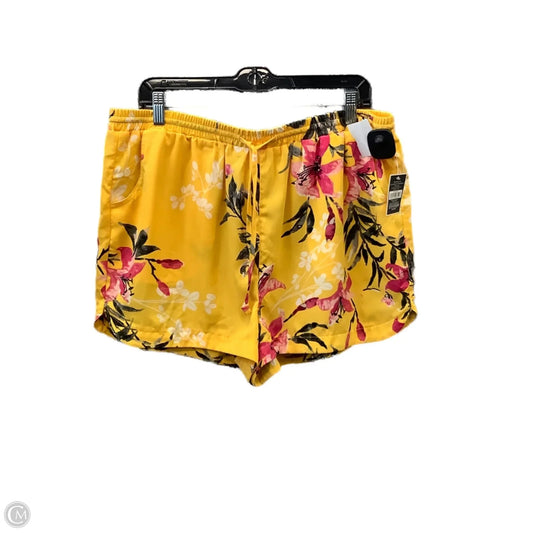 Shorts By Clothes Mentor In Yellow, Size: 14