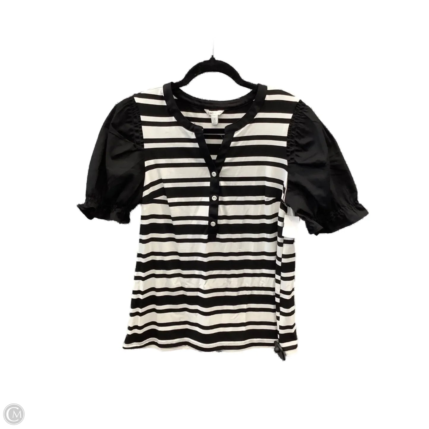 Top Short Sleeve By Cato In Striped Pattern, Size: S