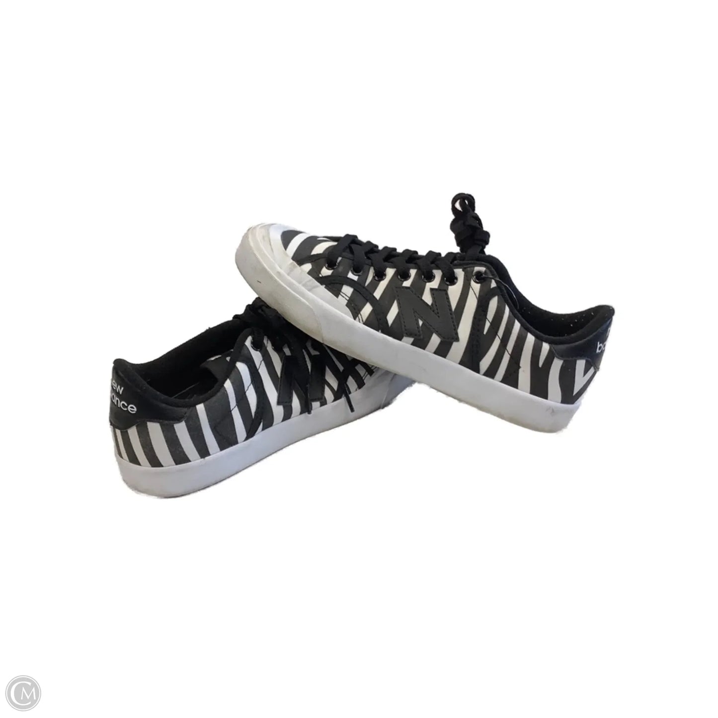 Shoes Sneakers By New Balance In Black & White, Size: 7