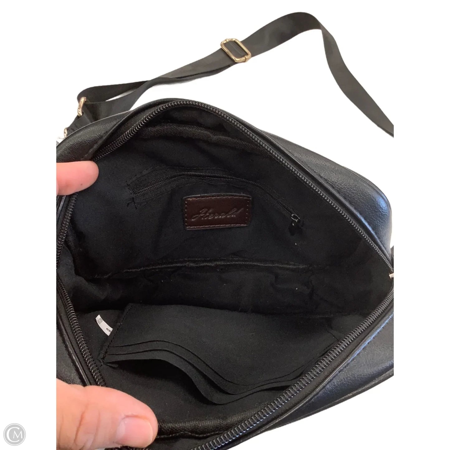 Crossbody By Clothes Mentor, Size: Medium