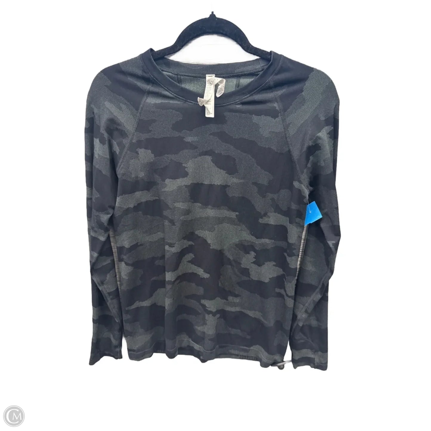 Athletic Top Long Sleeve Crewneck By Athleta In Camouflage Print, Size: M