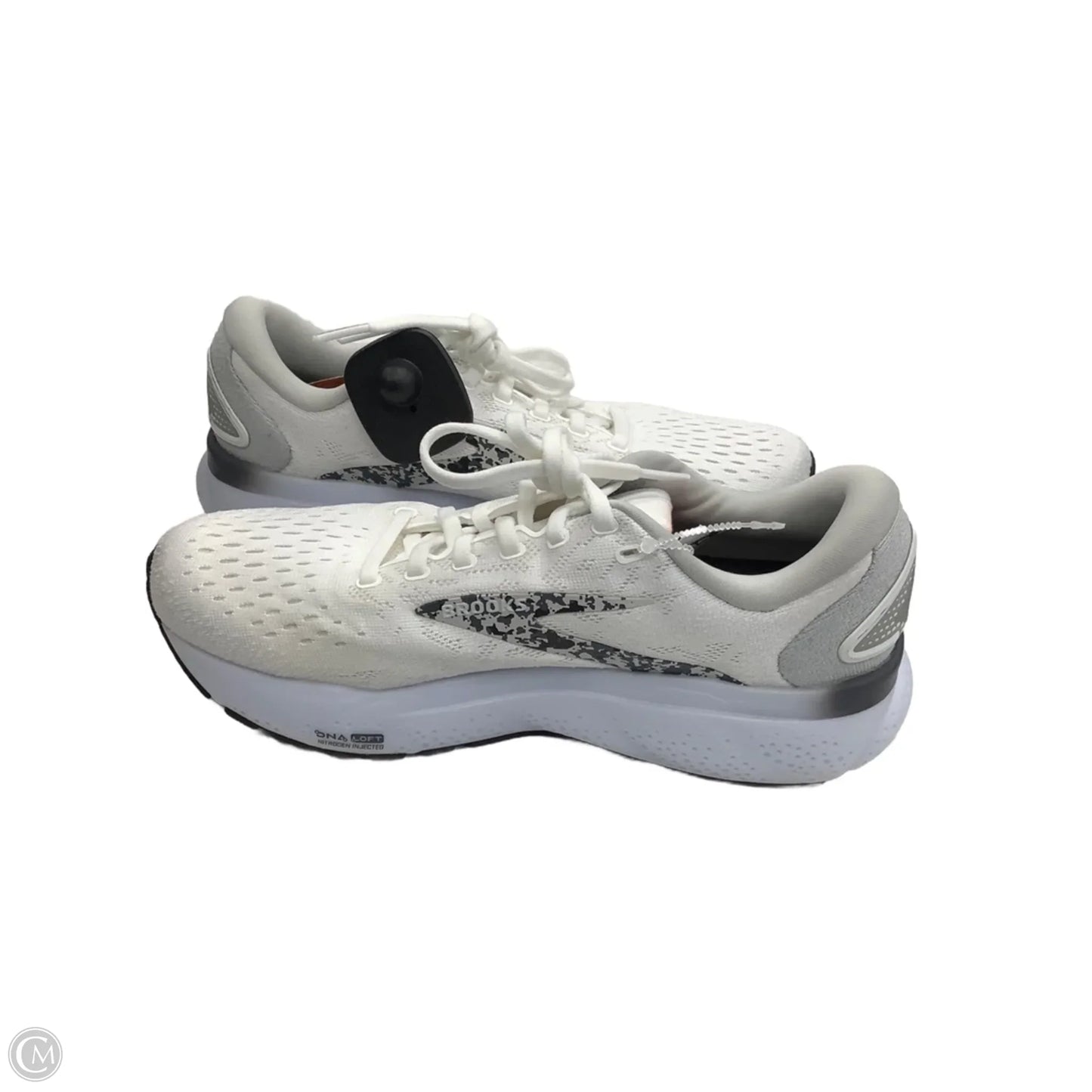 Shoes Athletic By Brooks In White, Size: 7