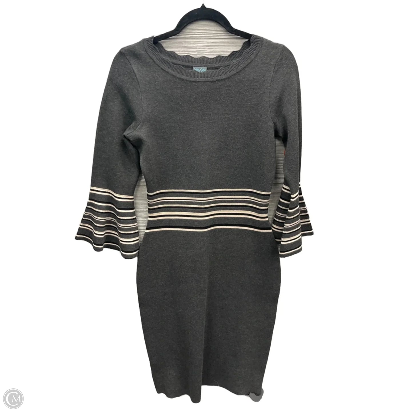 Dress Sweater By Gabby Skye In Grey, Size: M