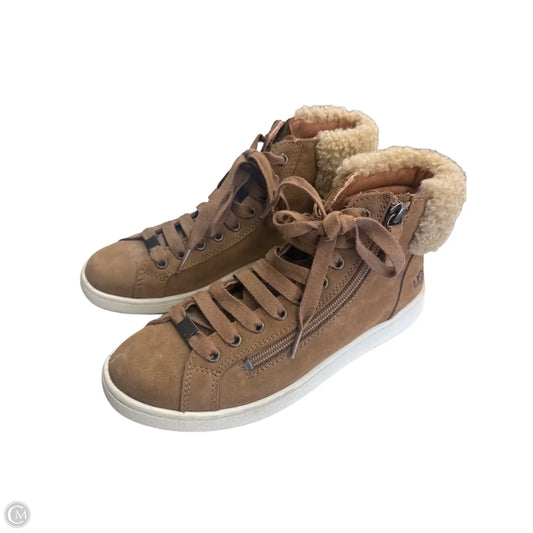 Shoes Designer By Ugg In Brown, Size: 9