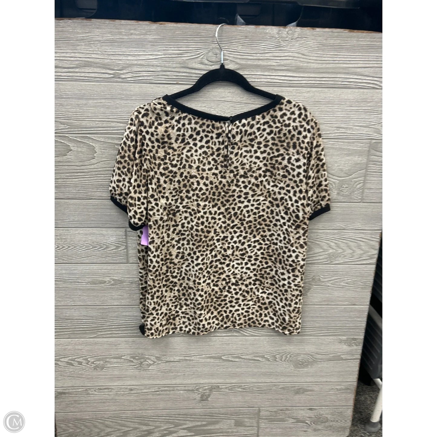Top Short Sleeve By Torrid In Animal Print, Size: L