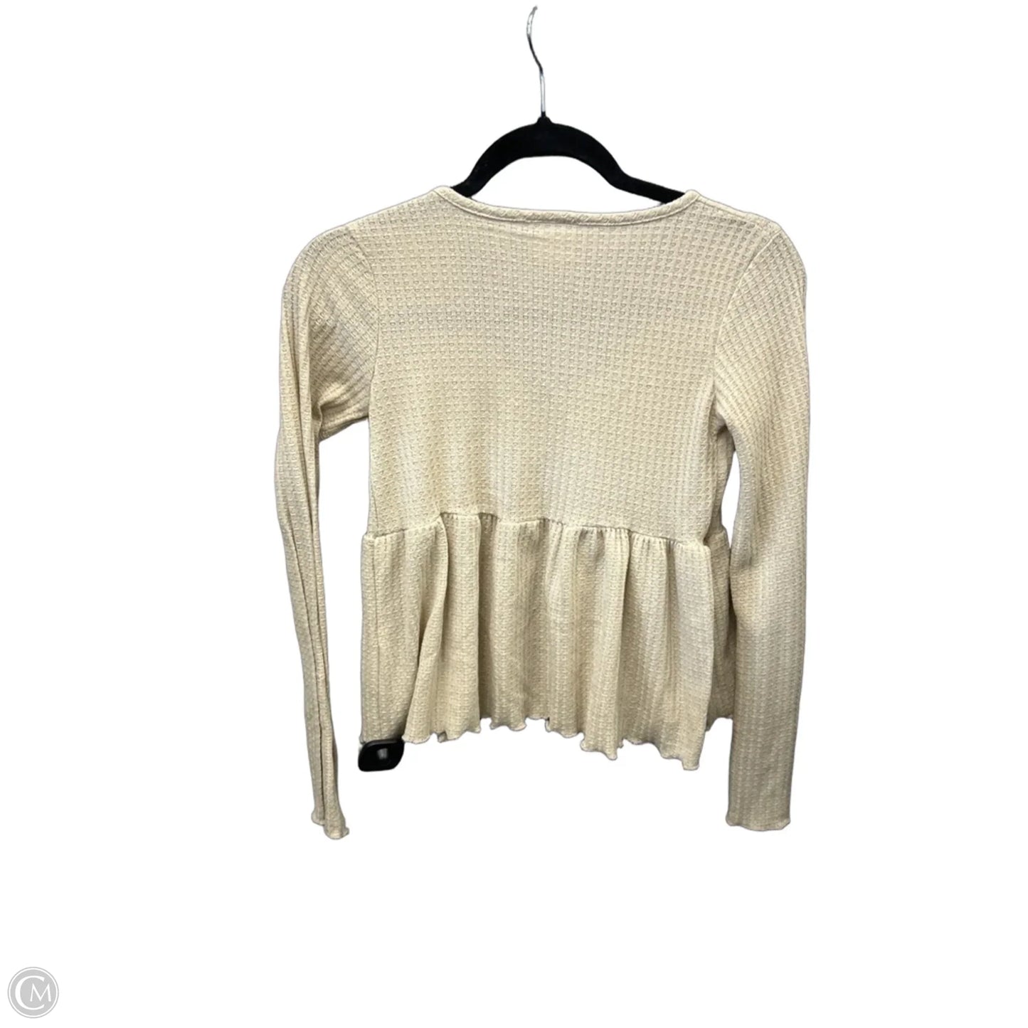 Top Long Sleeve By Clothes Mentor In Cream, Size: Xs