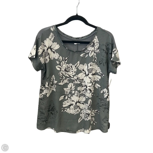 Top Short Sleeve By Maurices In Grey, Size: S