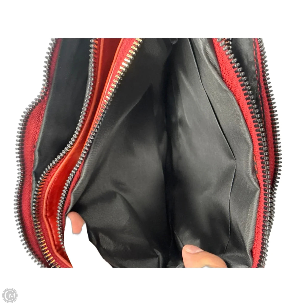 Crossbody By Clothes Mentor, Size: Medium