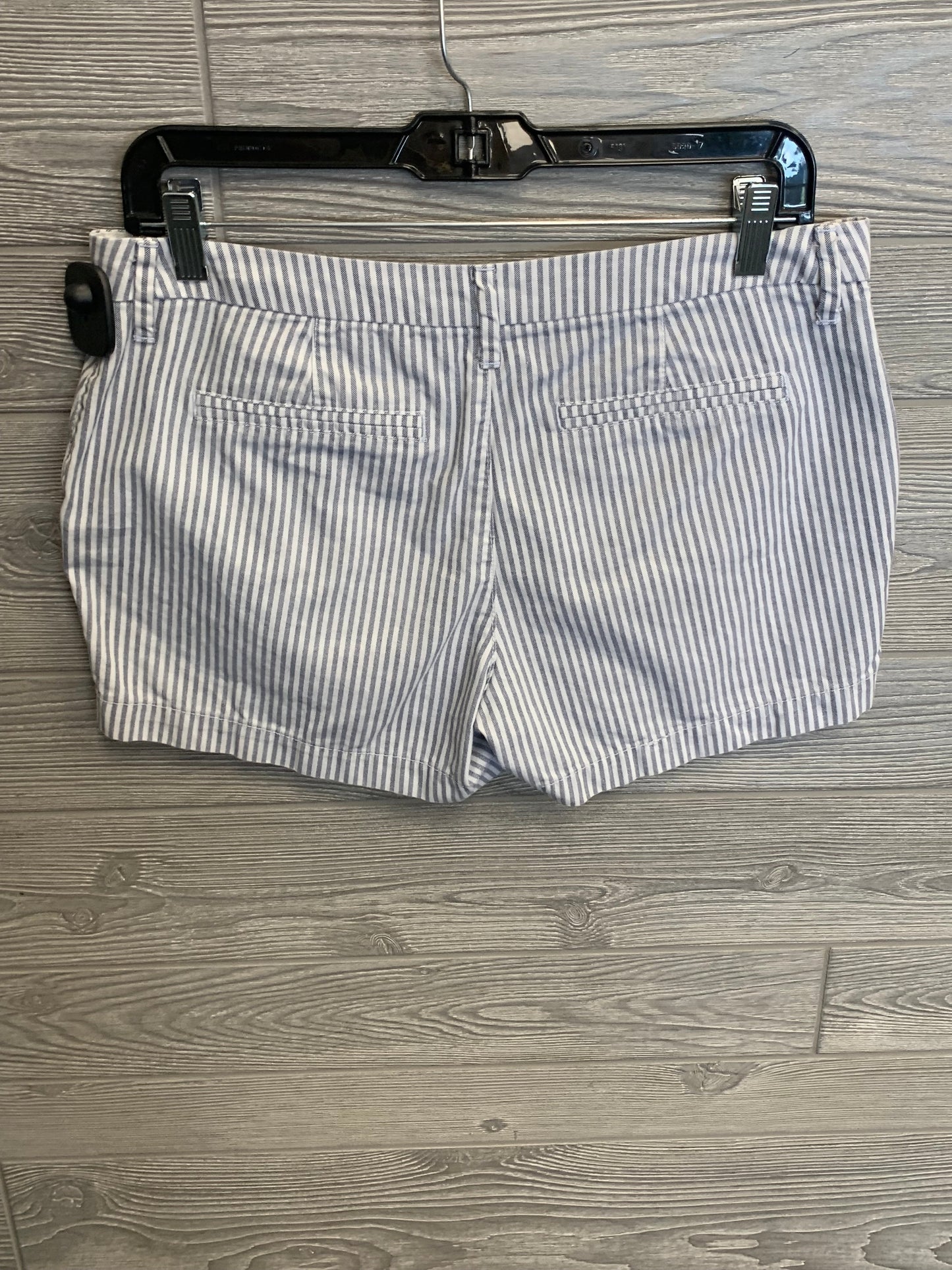 Striped Pattern Shorts Old Navy, Size 2