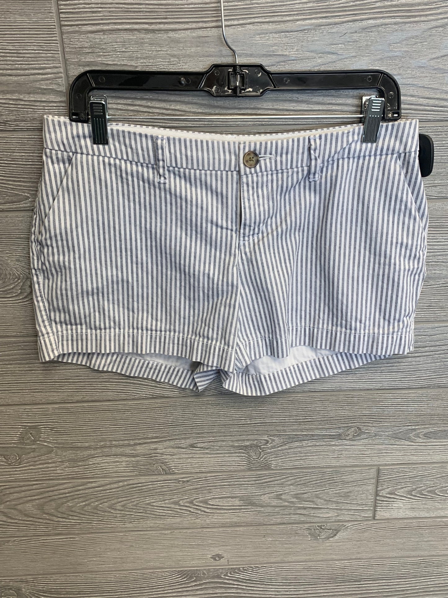 Striped Pattern Shorts Old Navy, Size 2