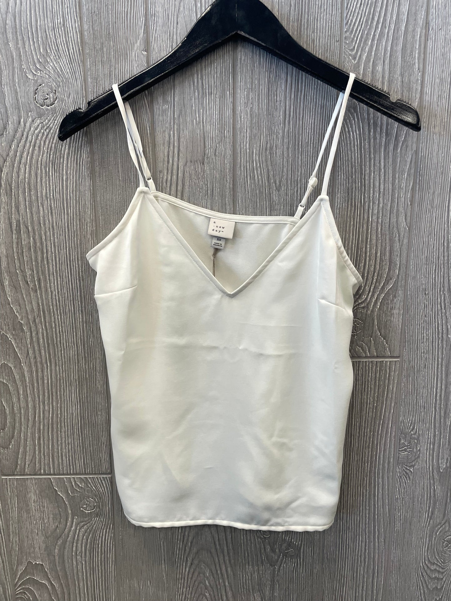 White Top Sleeveless A New Day, Size Xs