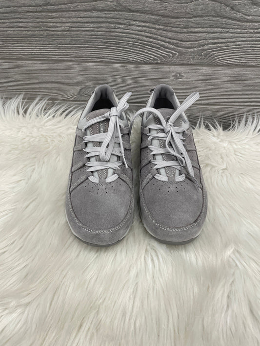 Shoes Athletic By Lands End In Grey, Size: 7.5