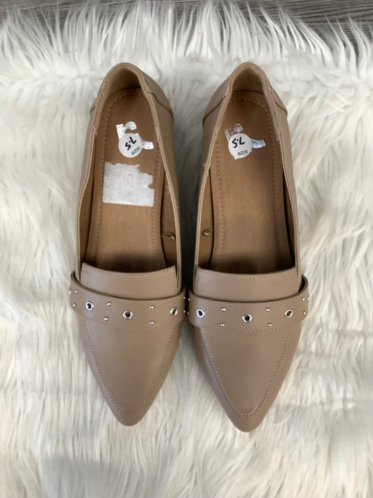 Shoes Flats By Report  Size: 7.5