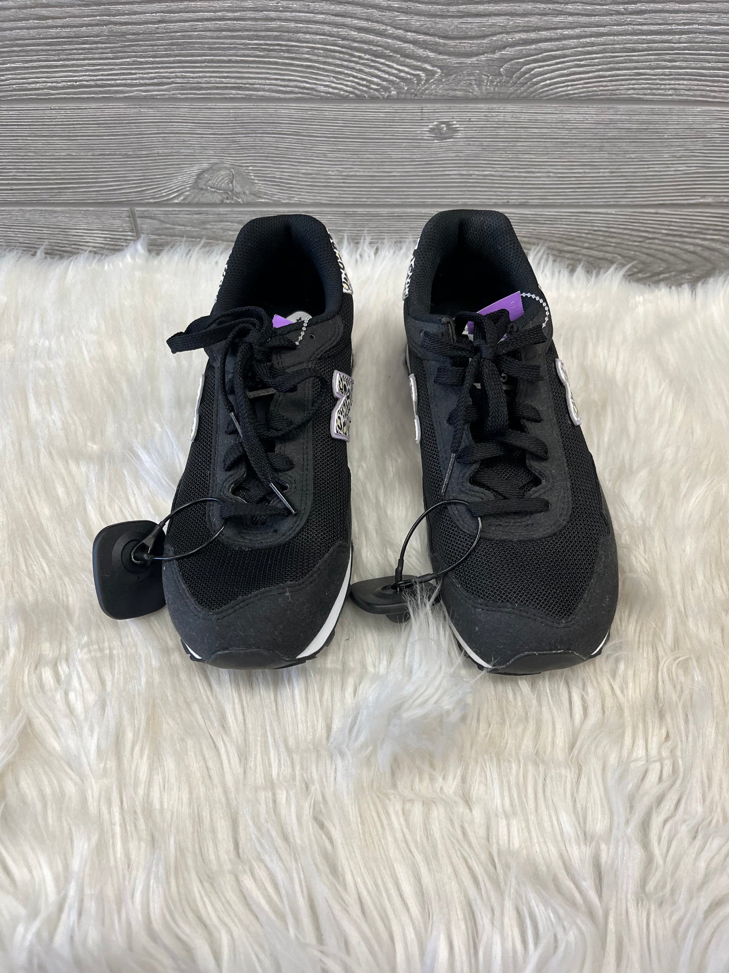 Shoes Athletic By New Balance In Black & Purple, Size: 7