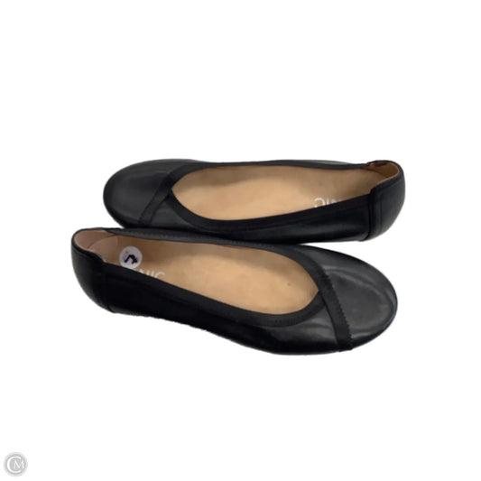 Shoes Flats By Vionic In Black, Size: 7