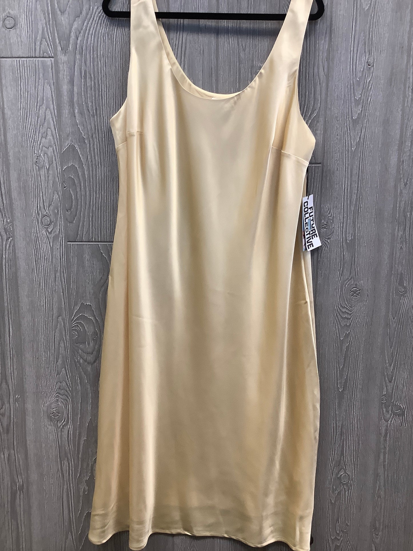 Dress Casual Midi By Clothes Mentor In Yellow, Size: 1x