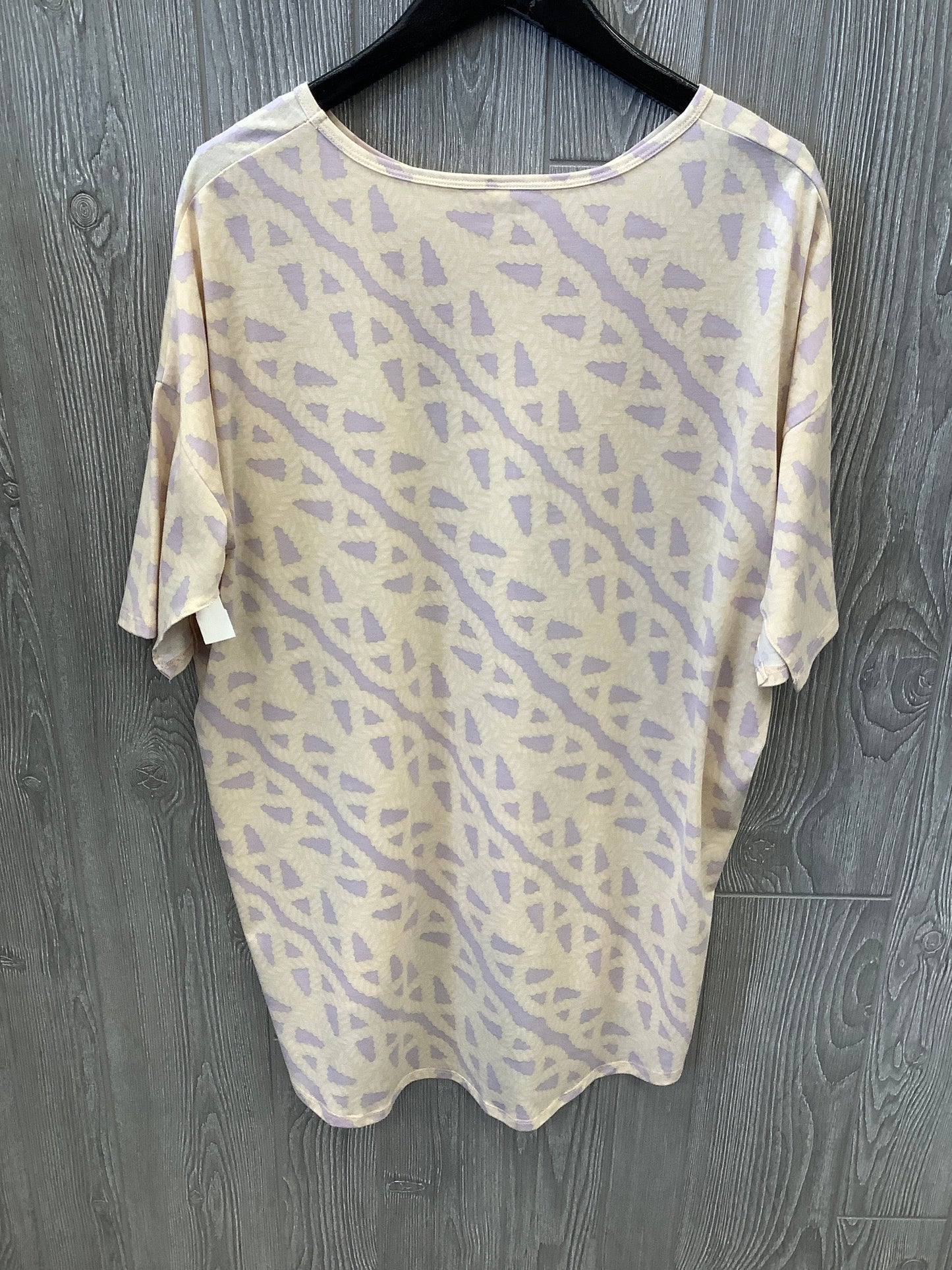 Top Short Sleeve By Lularoe In Yellow, Size: M