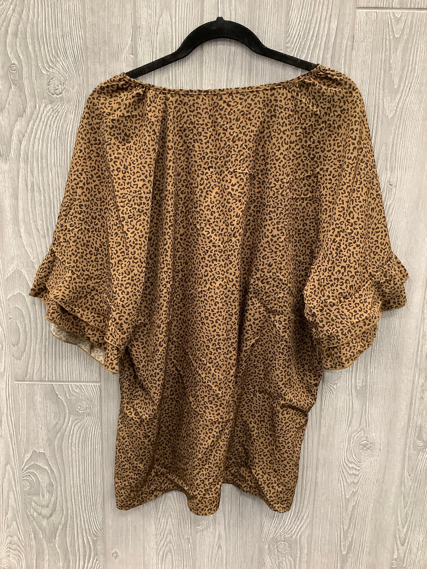 Top Short Sleeve By Clothes Mentor In Animal Print, Size: 3x