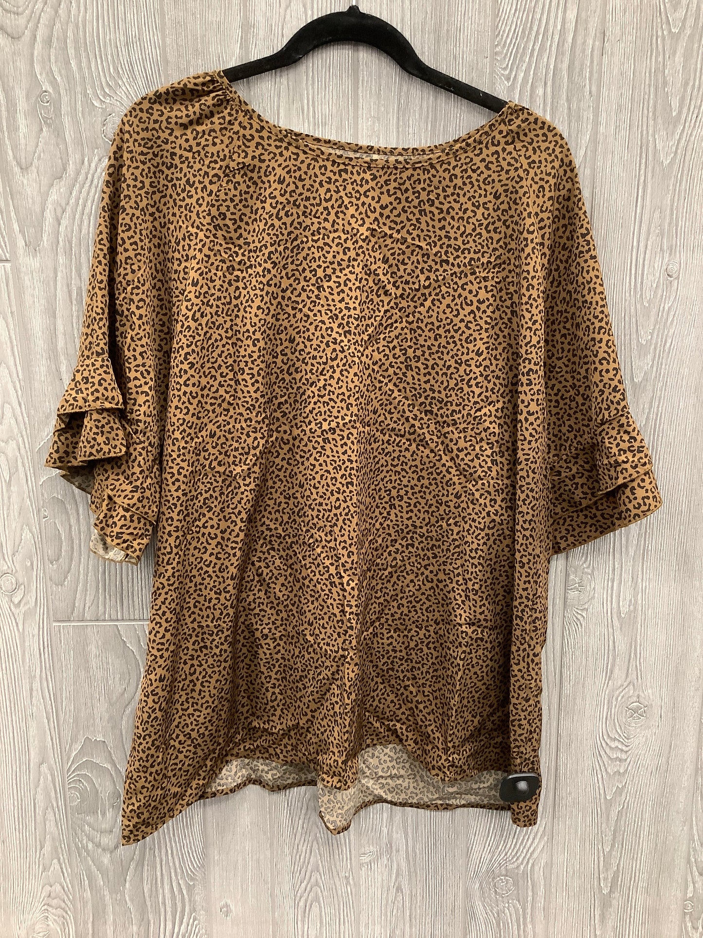 Top Short Sleeve By Clothes Mentor In Animal Print, Size: 3x