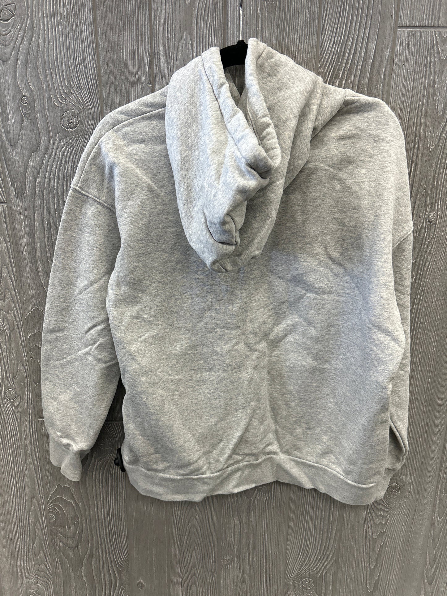 Athletic Sweatshirt Hoodie By Under Armour In Grey, Size: M