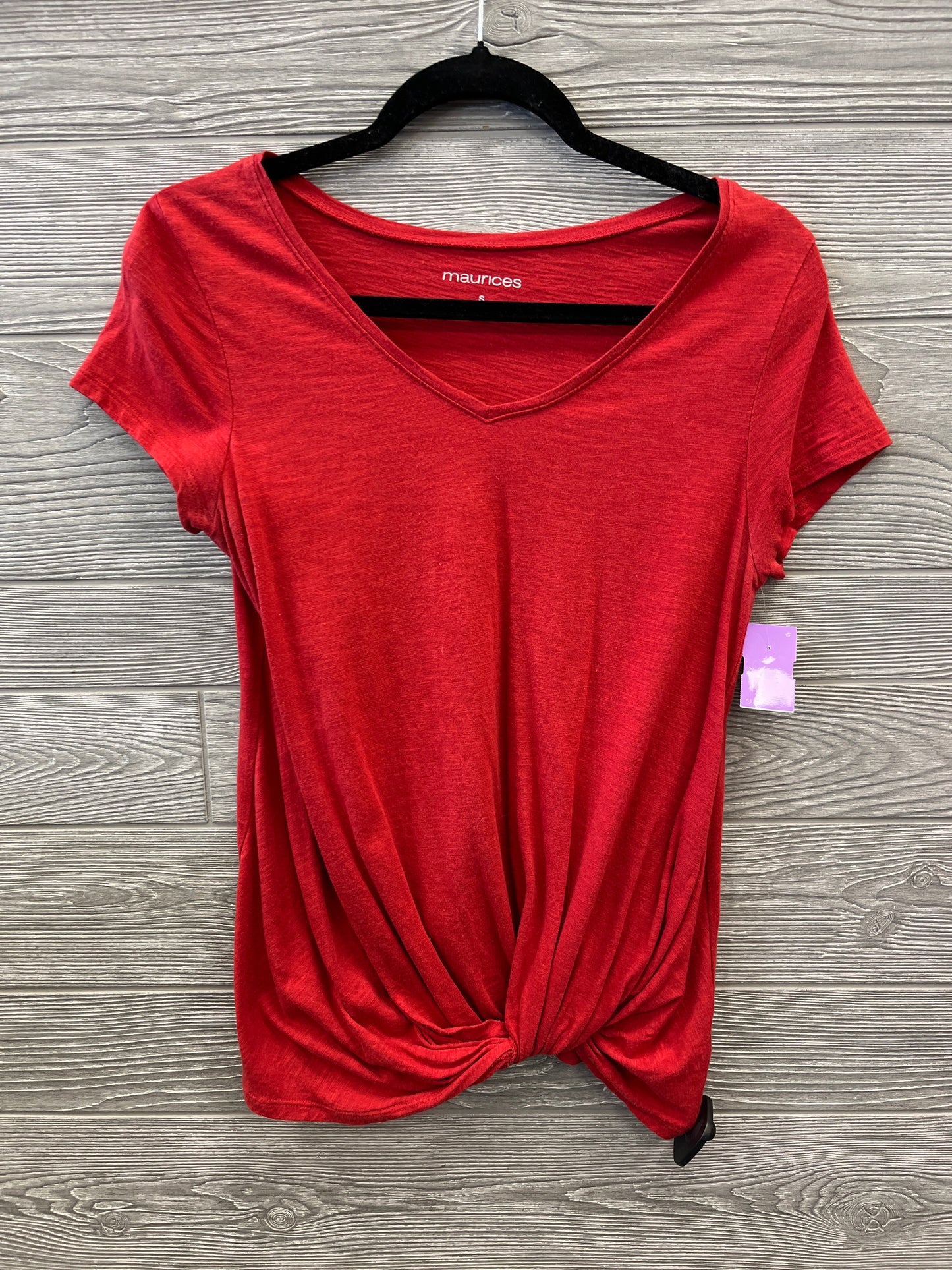 Top Short Sleeve By Maurices In Red, Size: S