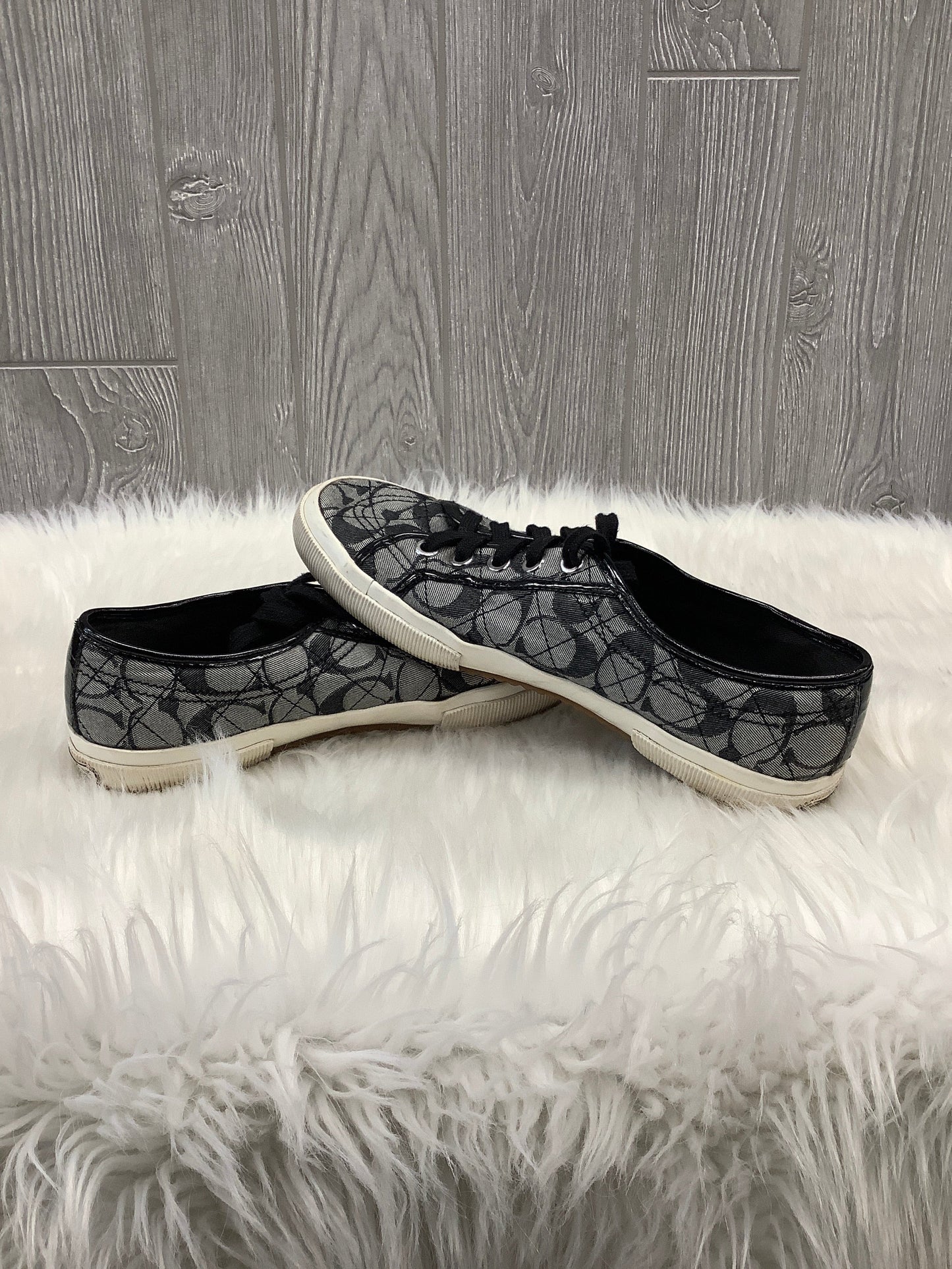 Shoes Designer By Coach  Size: 7.5