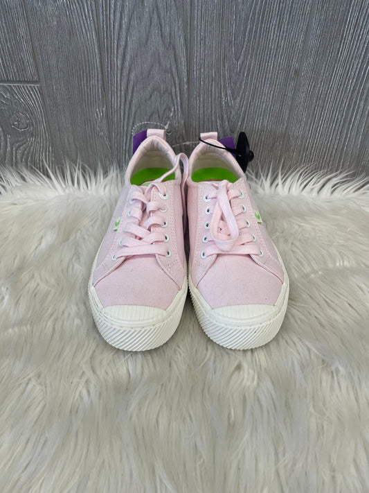Pink Shoes Sneakers Cariuma, Size 8