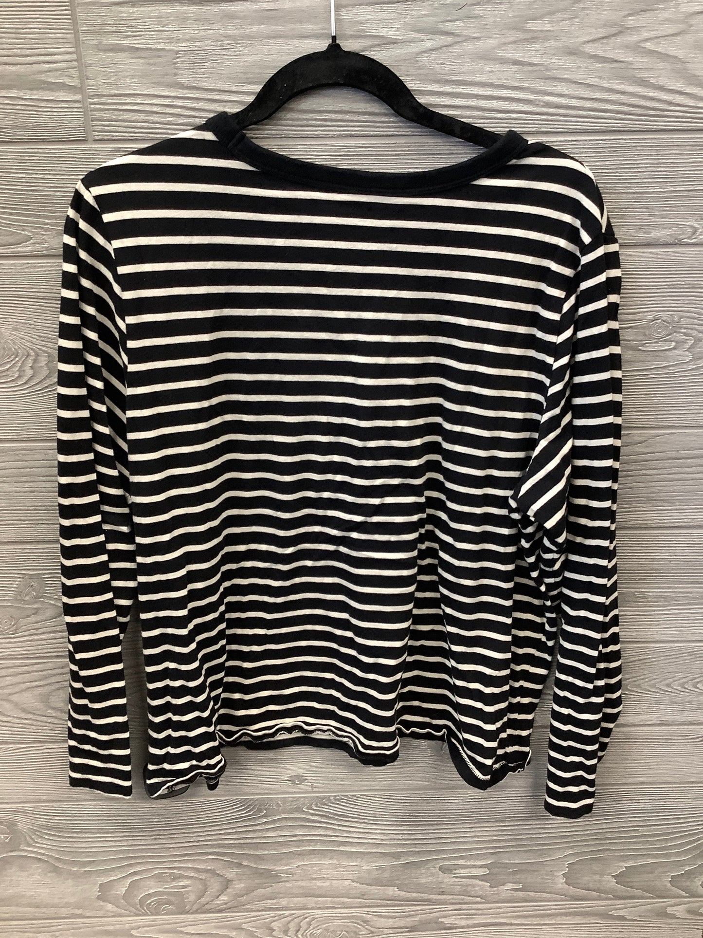 Top Long Sleeve By Old Navy In Striped Pattern, Size: Xl