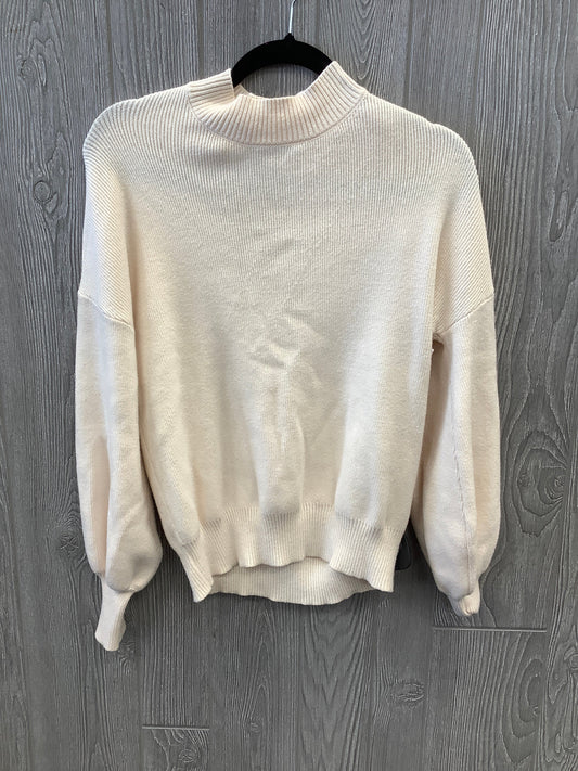 Sweater By Clothes Mentor In Cream, Size: M