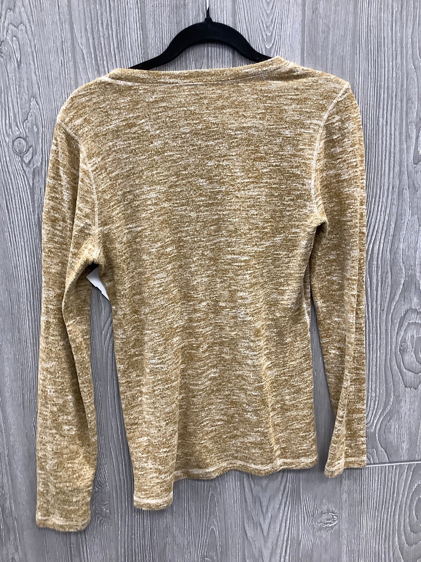 Top Long Sleeve By Universal Thread In Yellow, Size: M