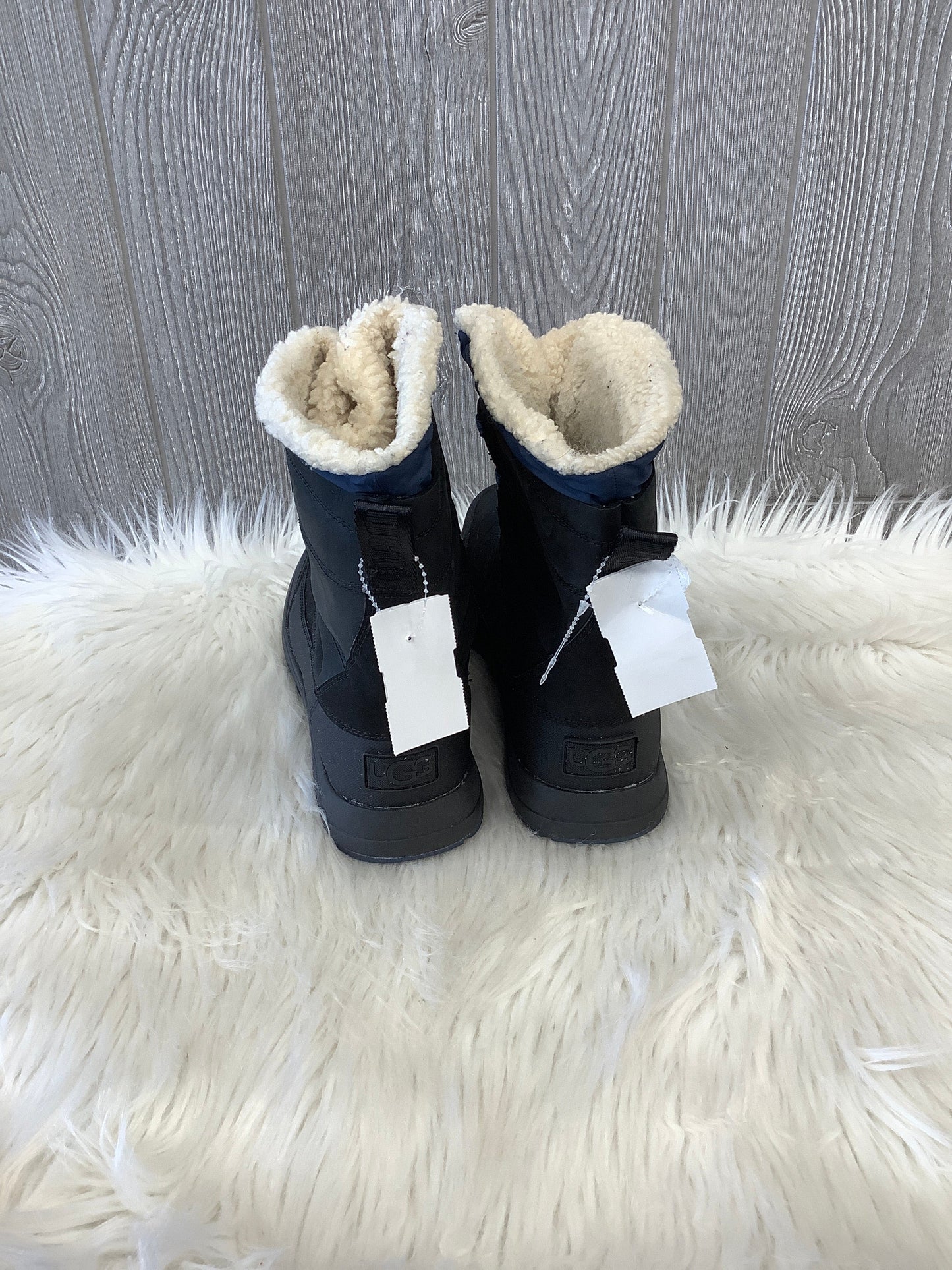 Boots Snow By Ugg In Black & Blue, Size: 6