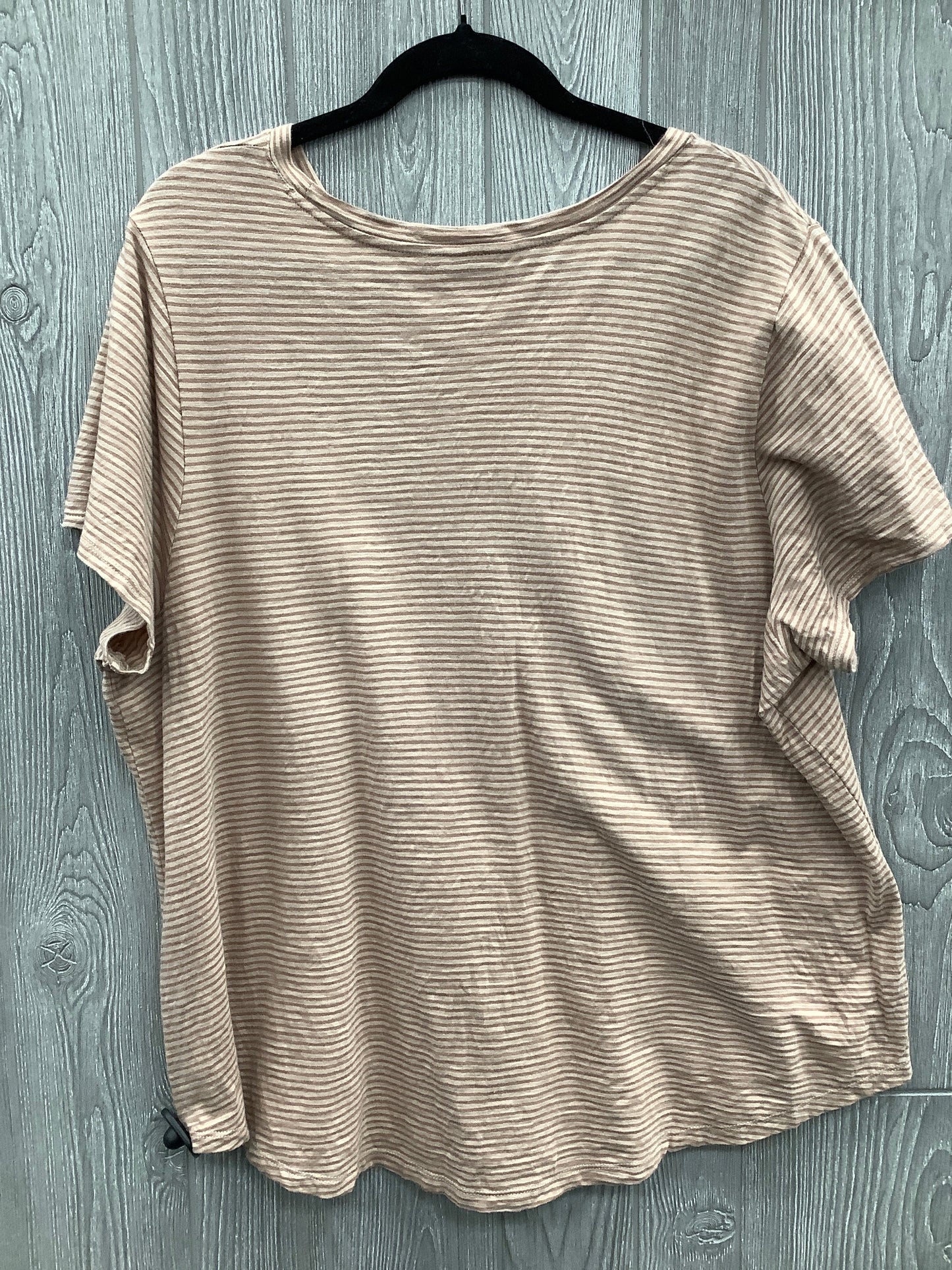 Top Short Sleeve By Old Navy In Brown, Size: 2x