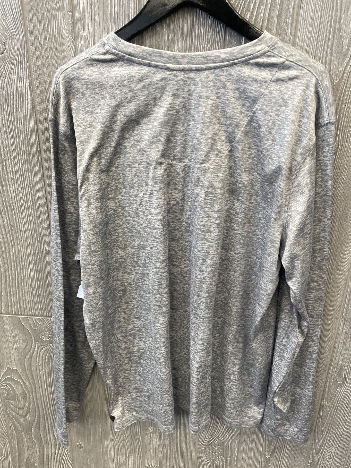 Athletic Top Long Sleeve Crewneck By Cuddl Duds In Grey, Size: L