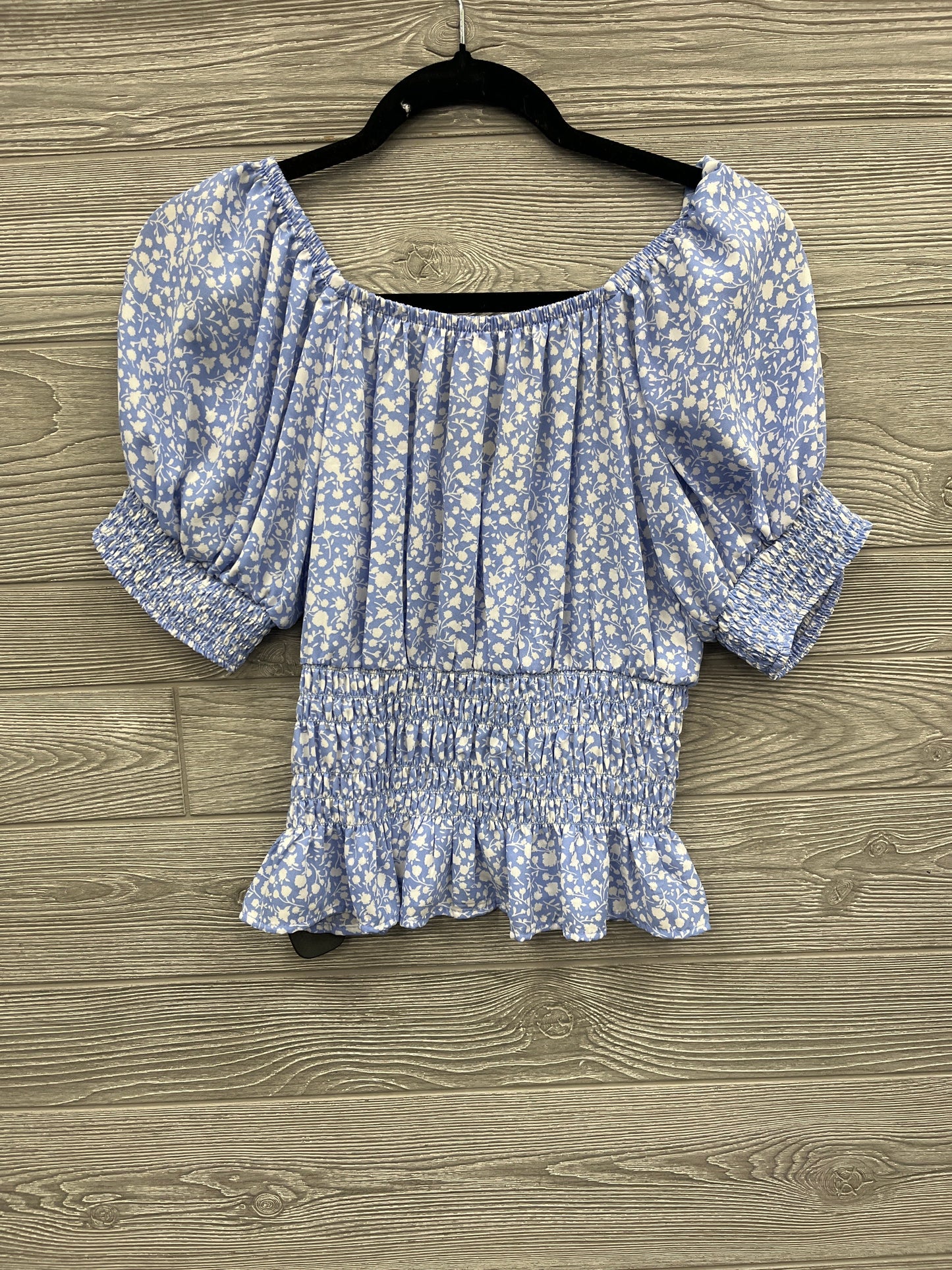 Top Short Sleeve By Sienna Sky In Blue, Size: M