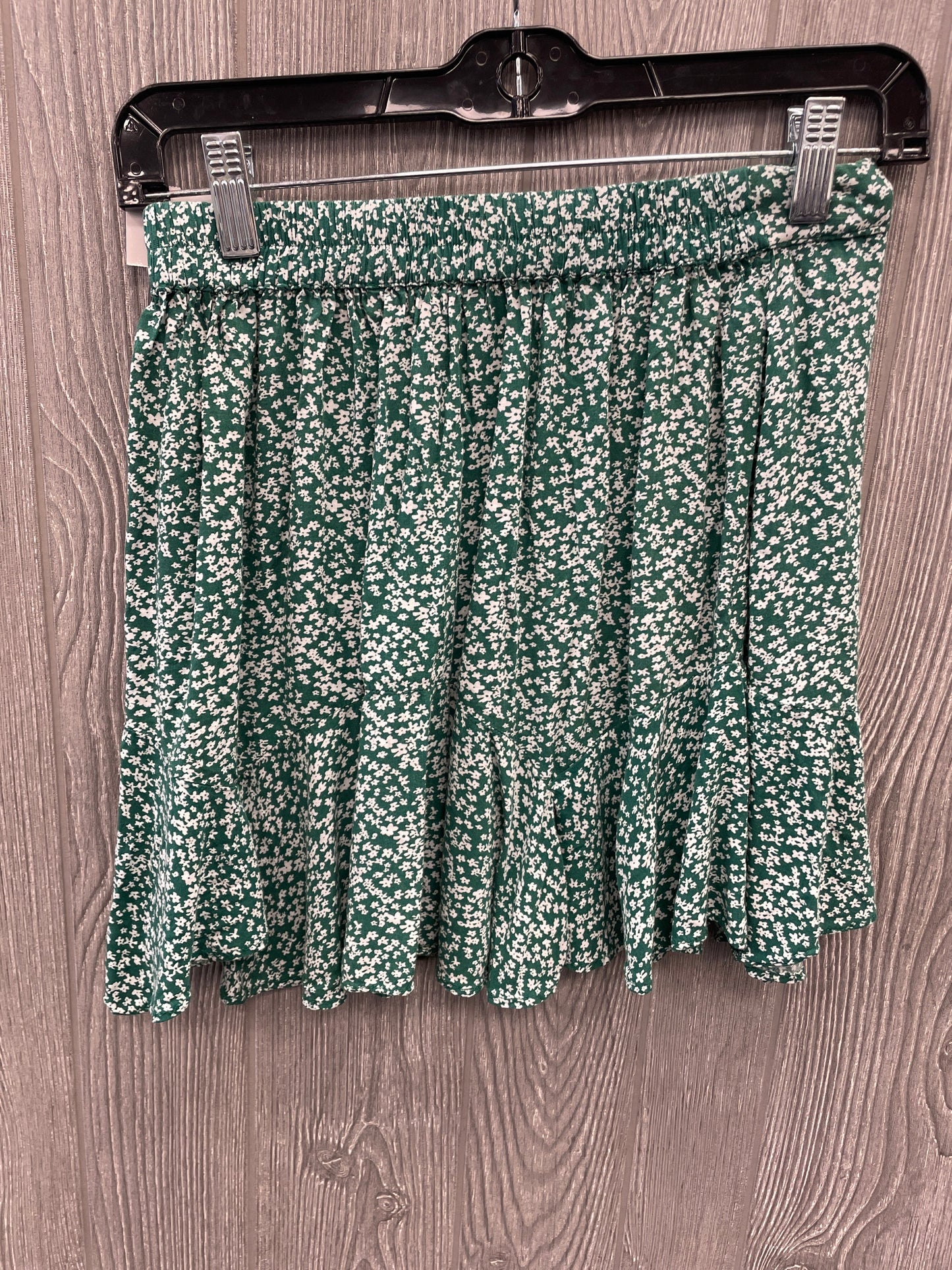 Skirt Mini & Short By Wishlist In Green, Size: S