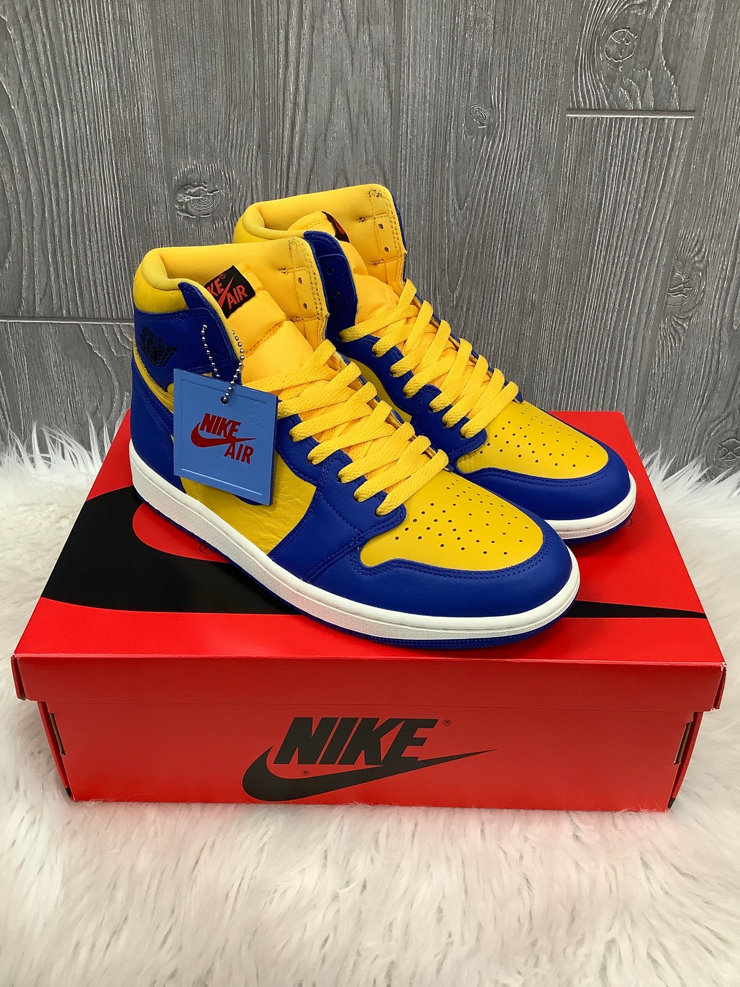 Shoes Athletic By Nike In Blue & Yellow, Size: 10.5