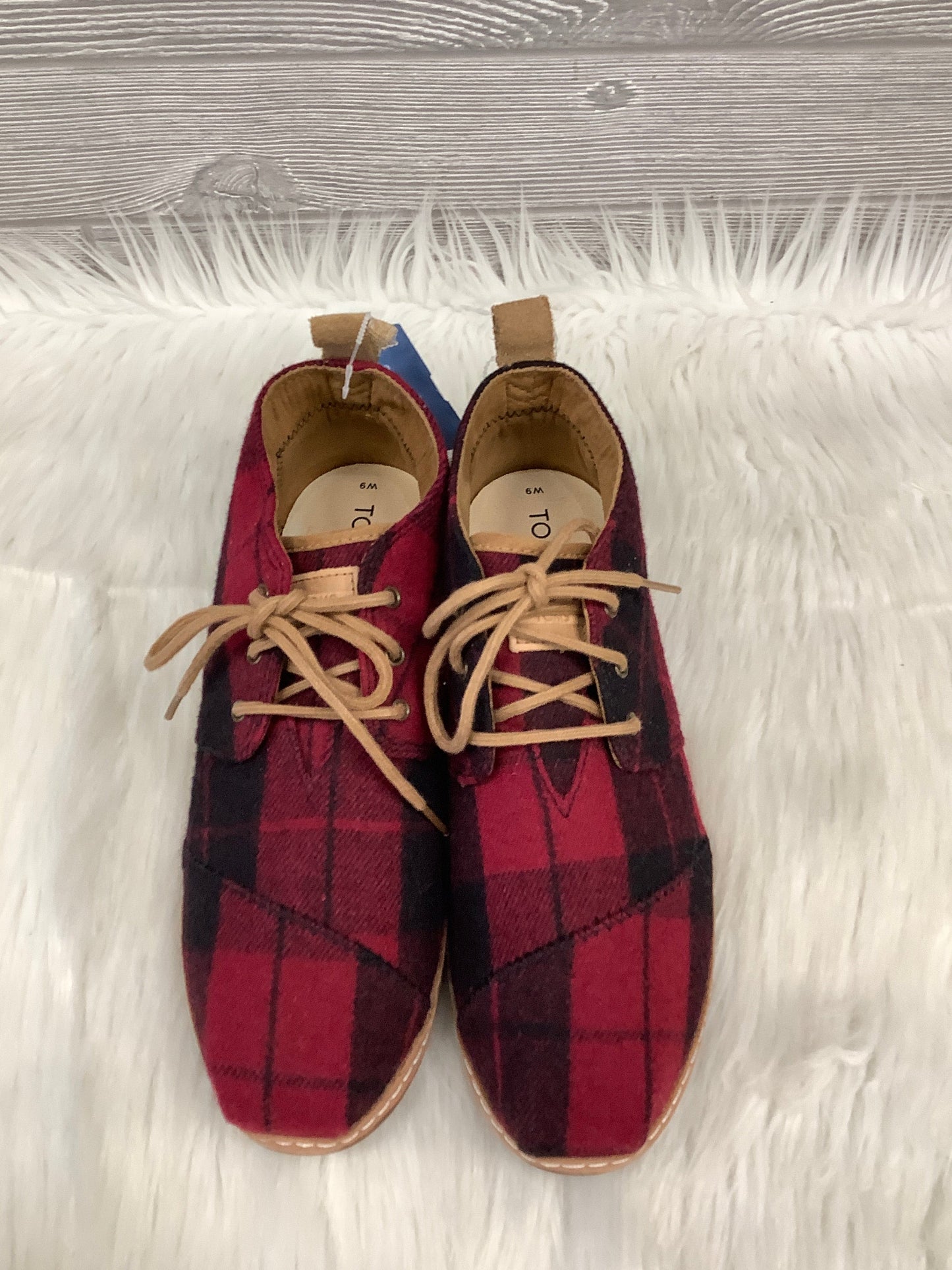 Shoes Flats By Toms In Plaid Pattern, Size: 9