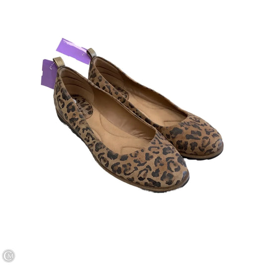 Shoes Flats By Comfortiva In Leopard Print, Size: 10