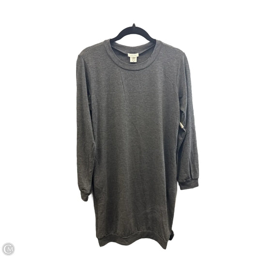 Dress Casual Short By Yelete In Grey, Size: M