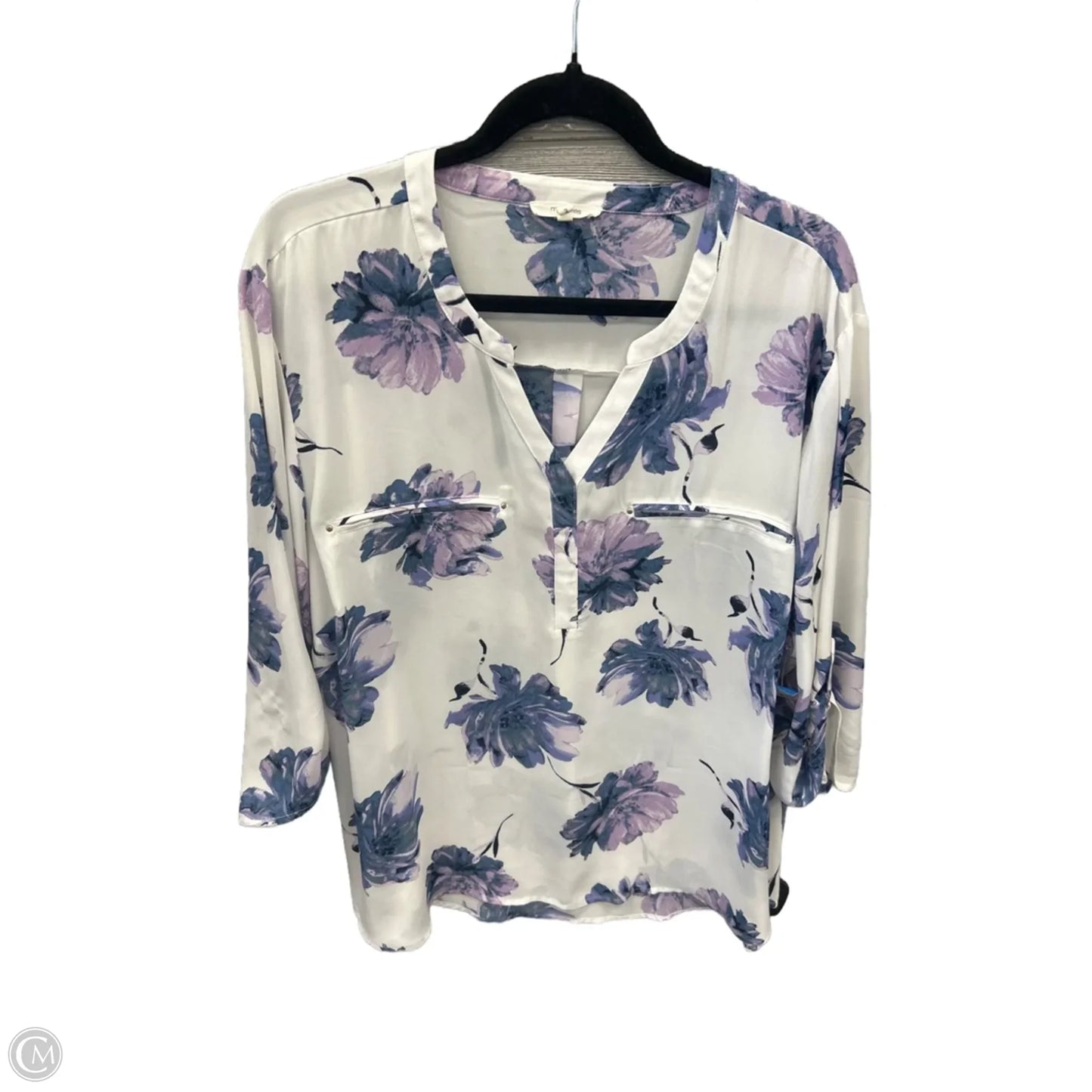 Top Long Sleeve By Maurices In White, Size: 3x